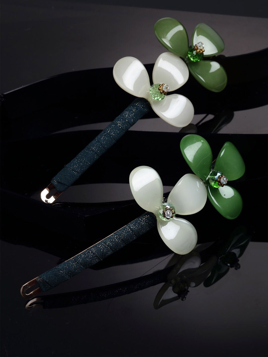 

VOGUE PANASH Women Gold-Toned & Green Set of 2 Embellished Bobby Pins