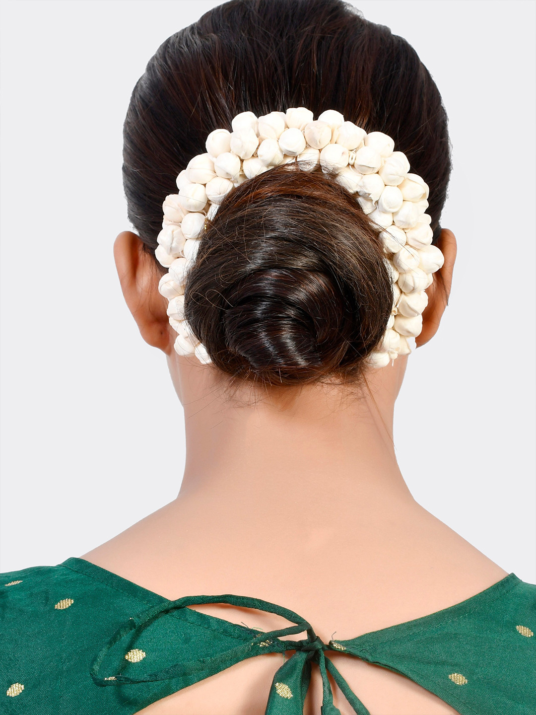 

Silvermerc Designs Women White Embellished Hair Accessory Set