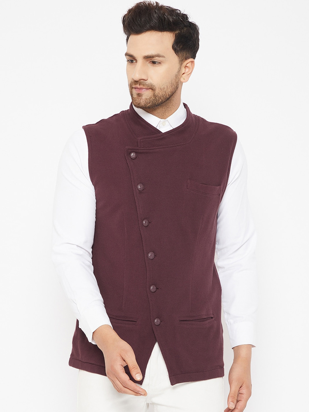 

Hypernation Men Burgundy Solid Waist Coat