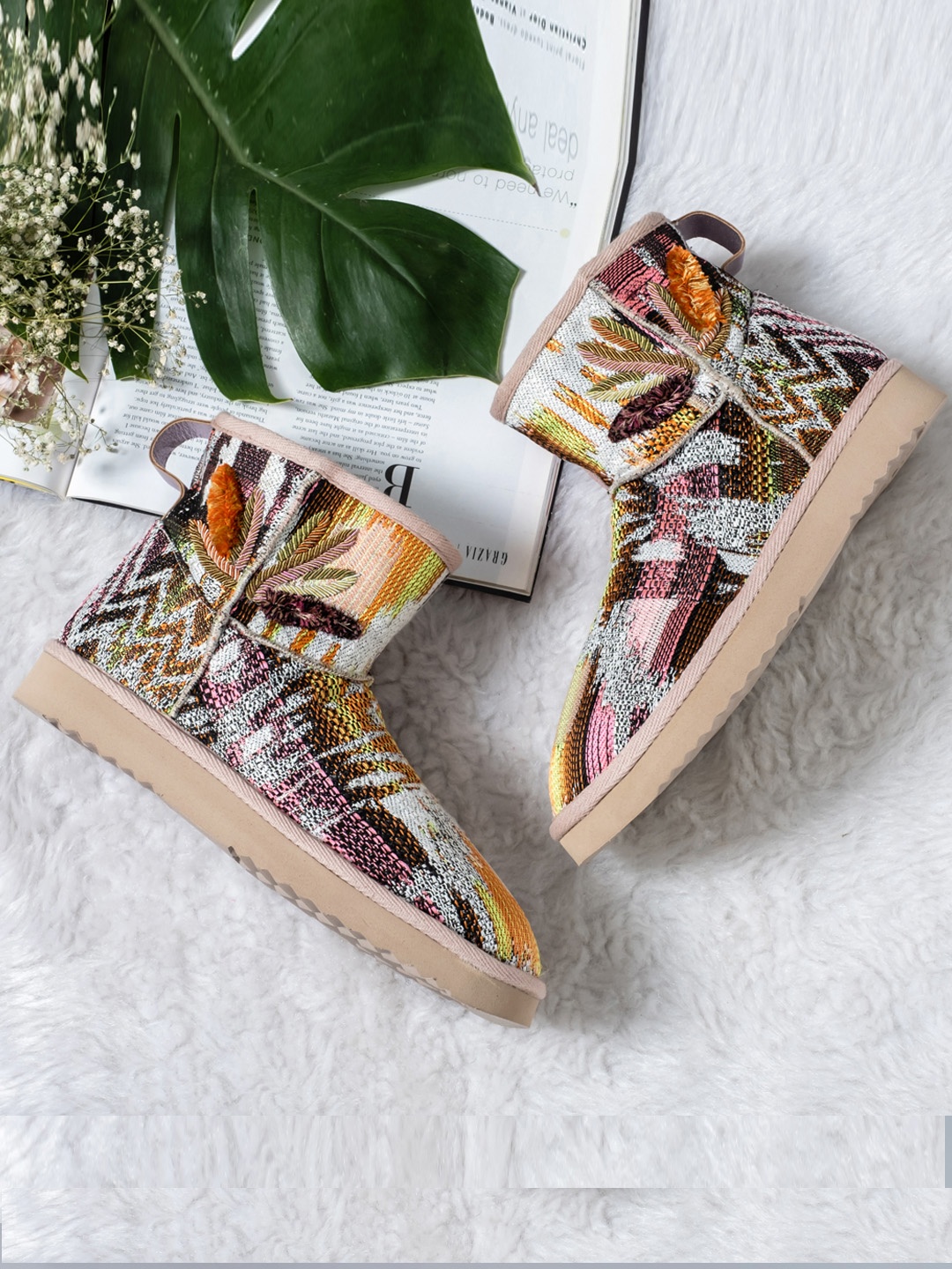 

Sain tG Women Multicoloured Embroidered Italian Fabric Snug Boots, Multi