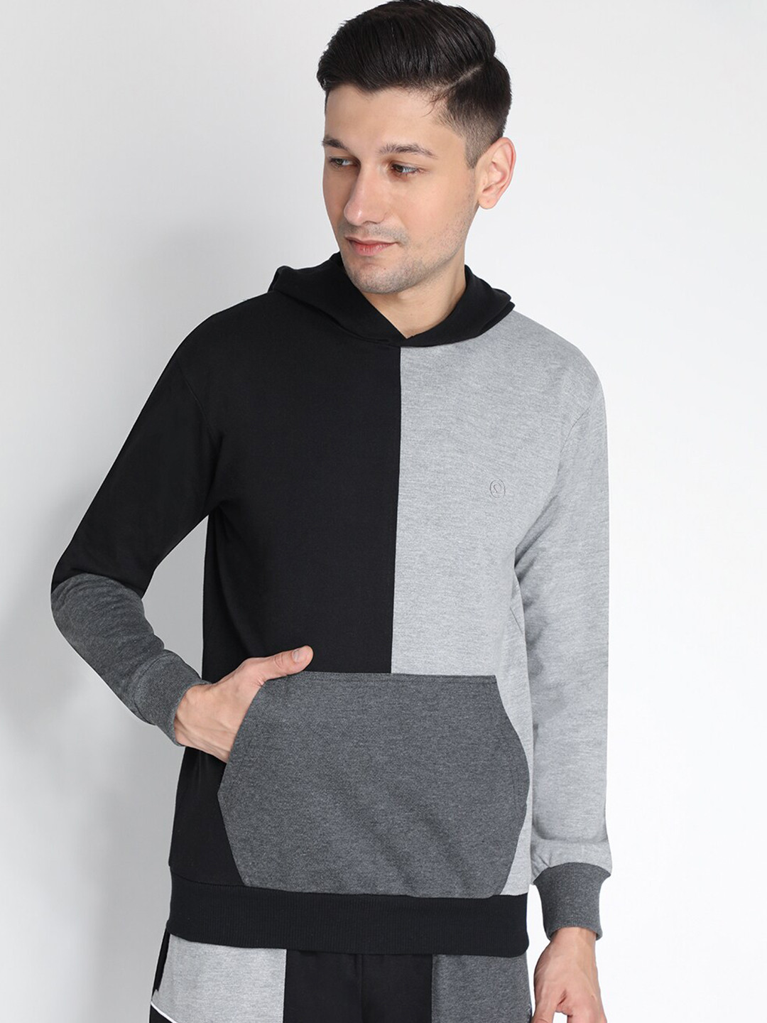 

CHKOKKO Men Black & Grey Colourblocked Hooded Sweatshirt