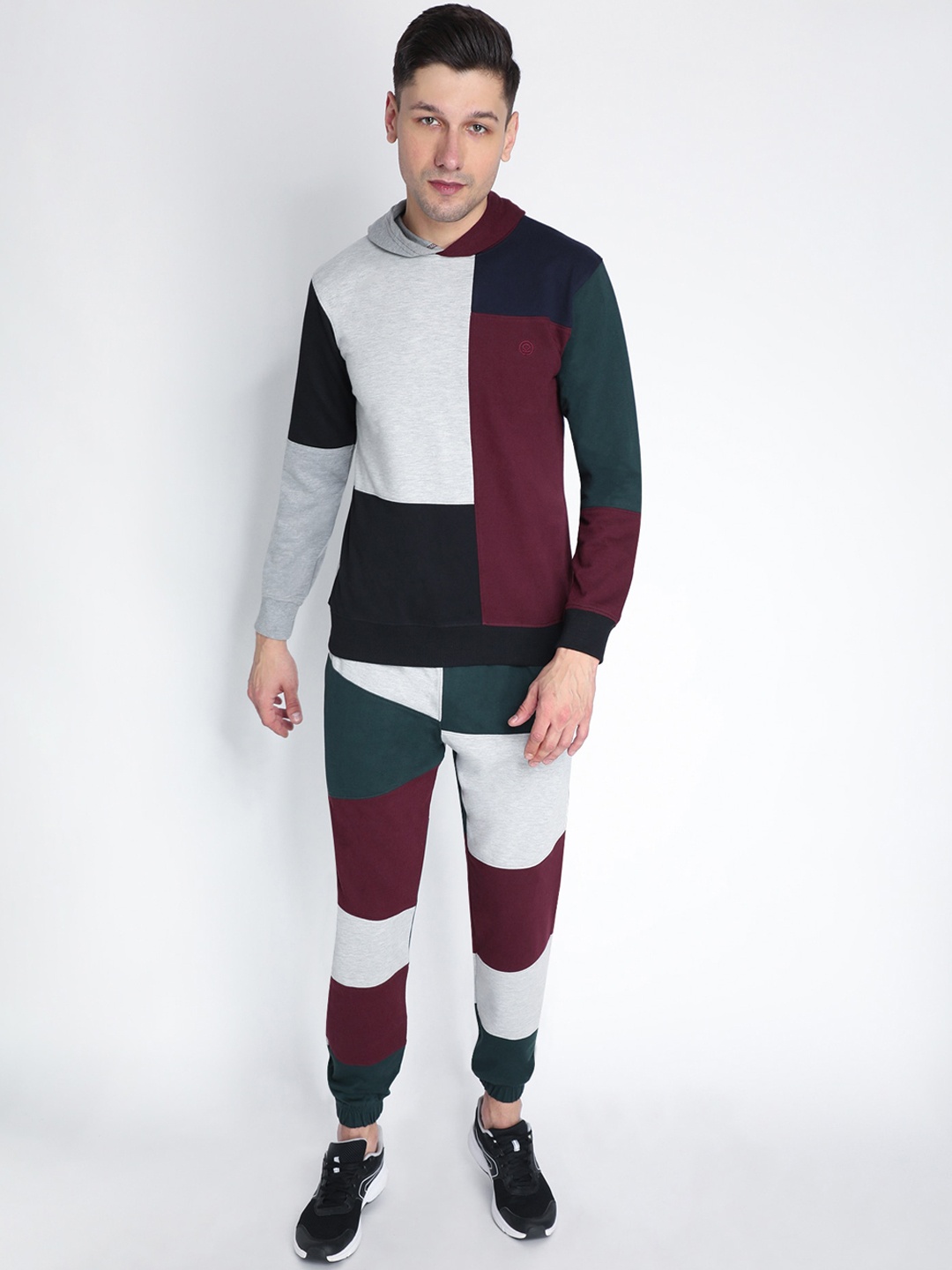 

Chkokko Men Grey & Black Colourblocked Track Suit