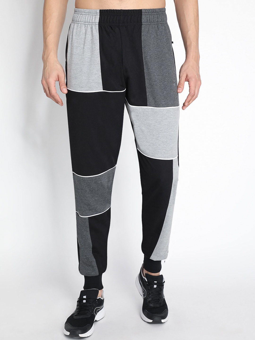 

CHKOKKO Men Black & Grey Colourblocked Joggers