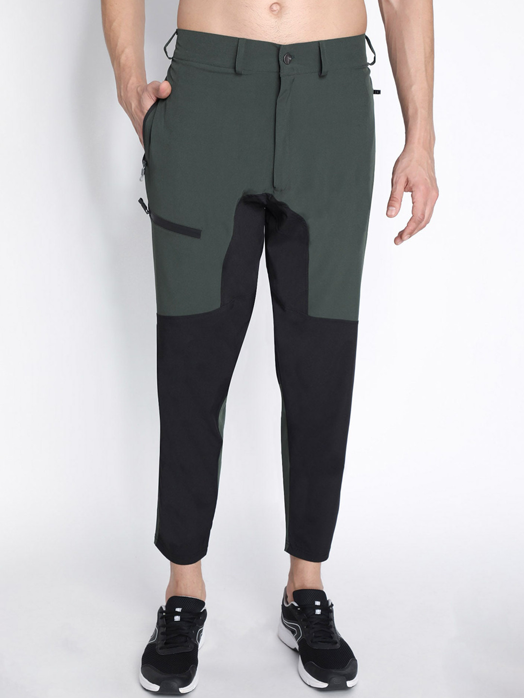 

CHKOKKO Men Navy Blue Olive Green & Black Colourblocked Gym Track Pant