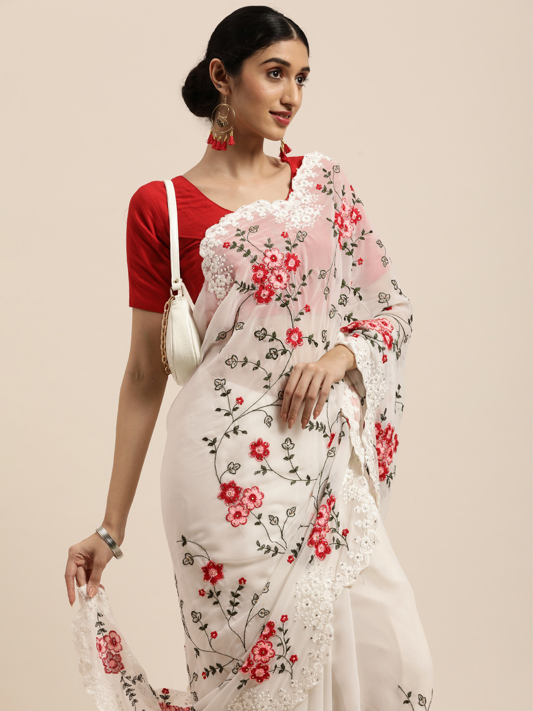 

VASTRANAND White Floral Jaali Saree