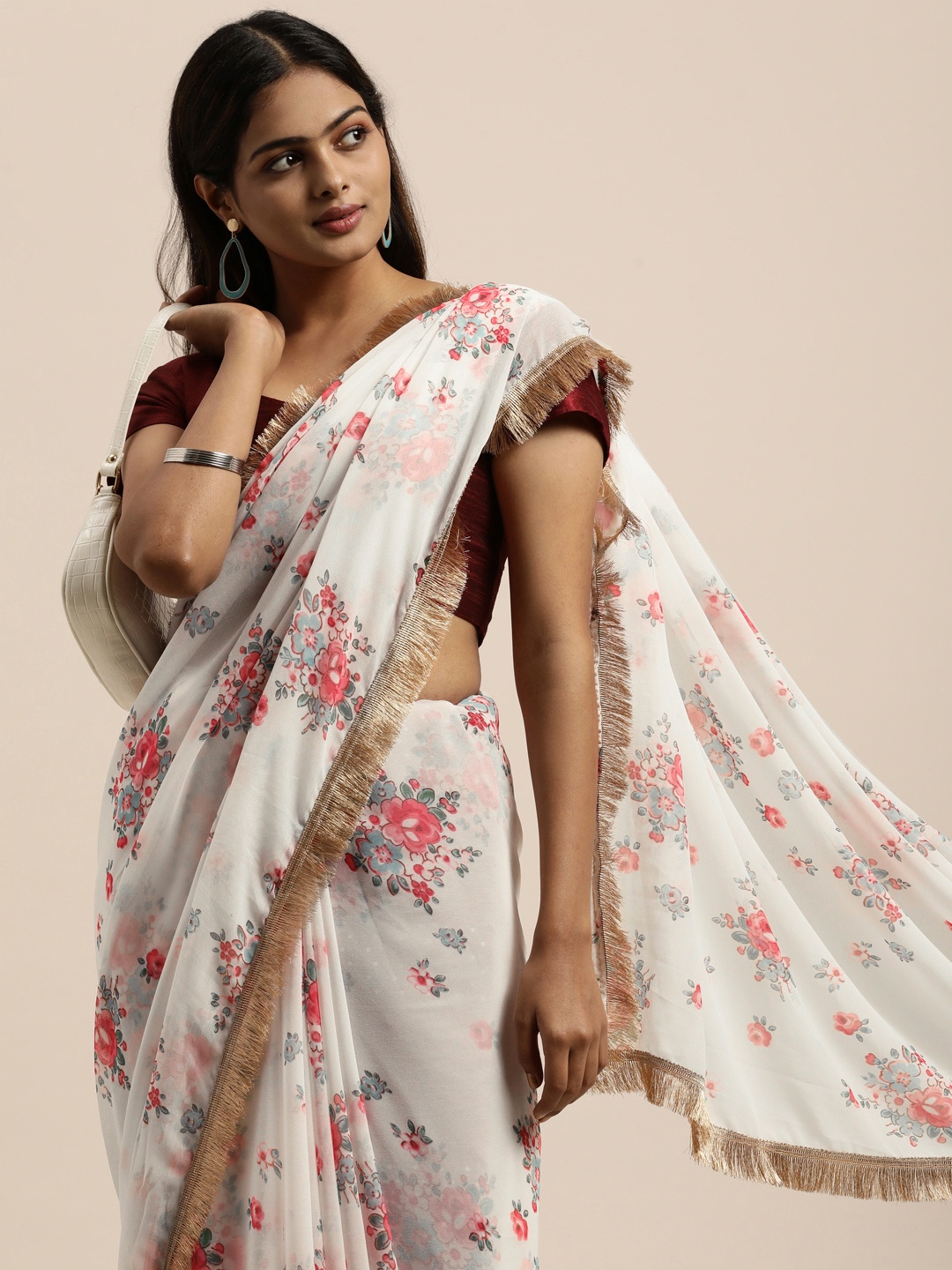 

VASTRANAND White Floral Saree