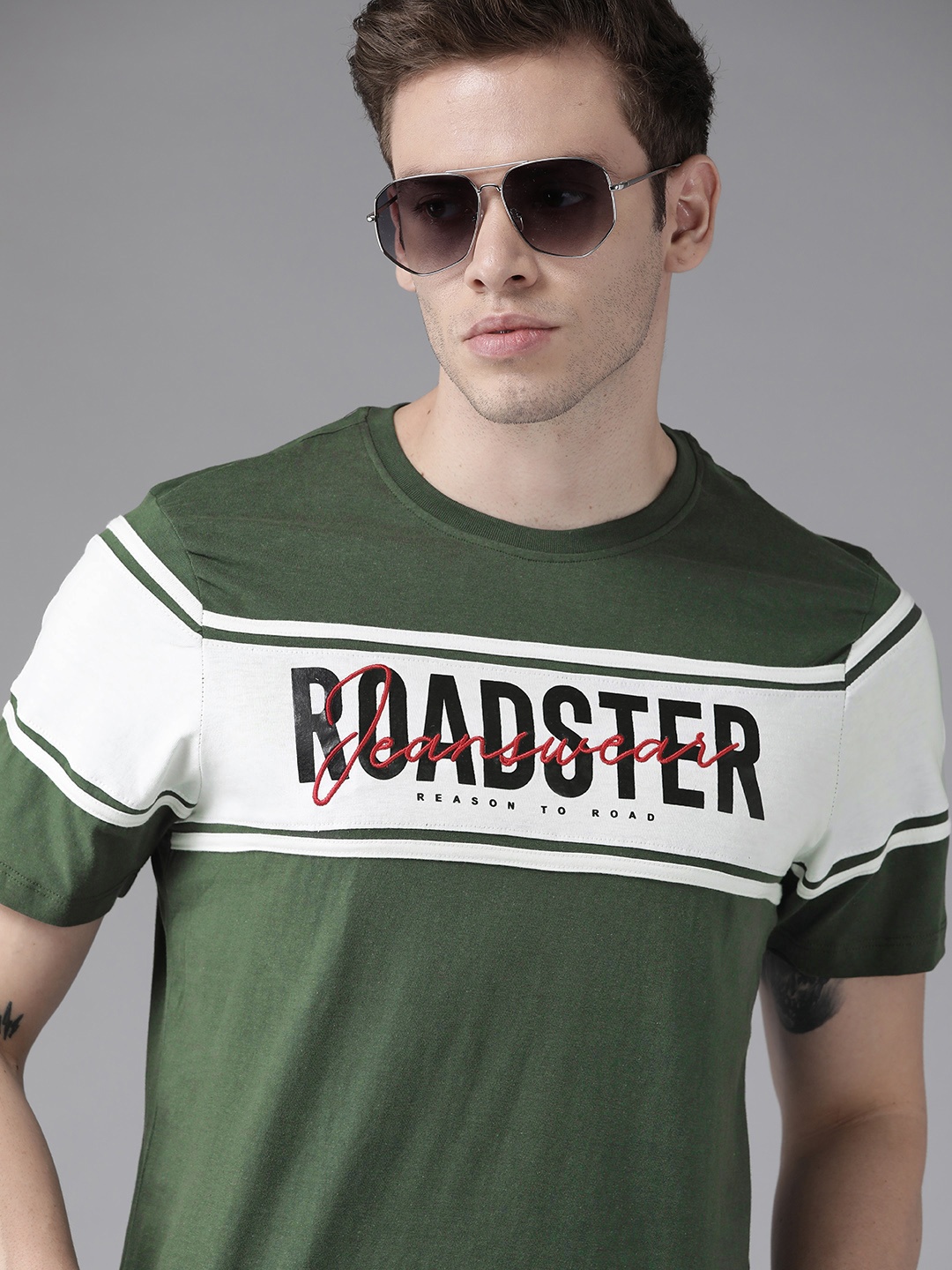 

Roadster Men Olive Green & White Brand Logo Printed Pure Cotton T-shirt