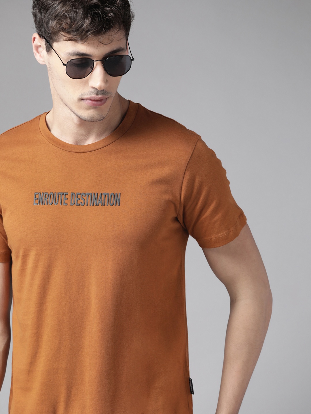

The Roadster Lifestyle Co Men Brown Pure Cotton Typography Printed T-shirt