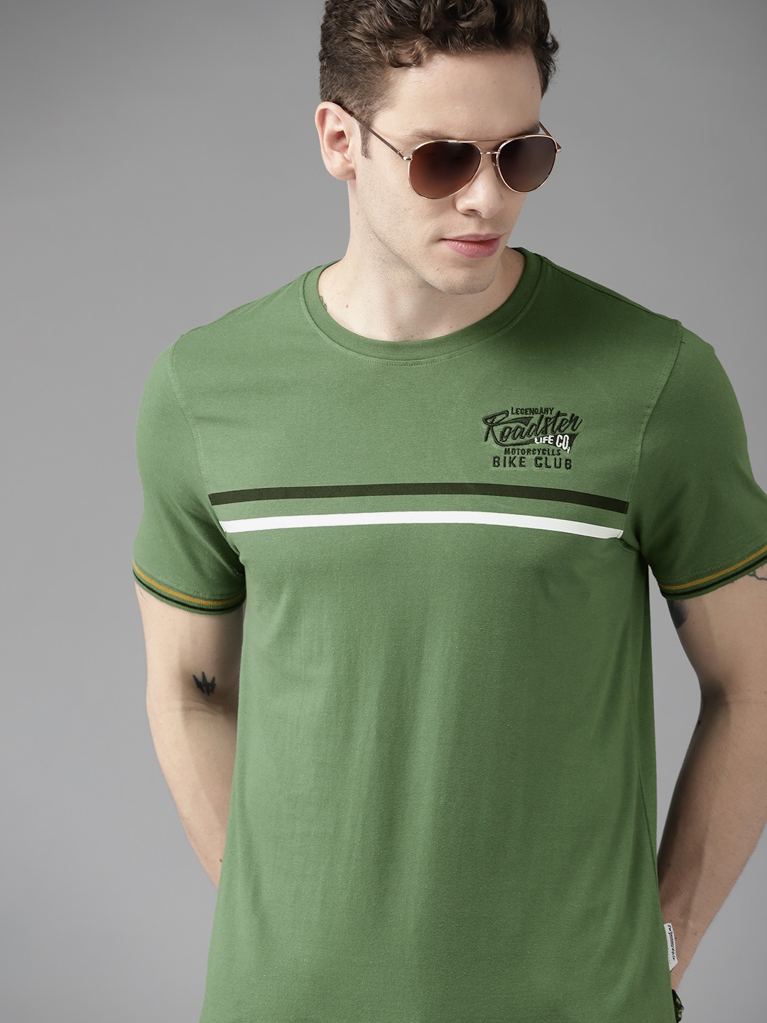 

Roadster Men Green & Black Pure Cotton Striped Embroidered Detail T-shirt