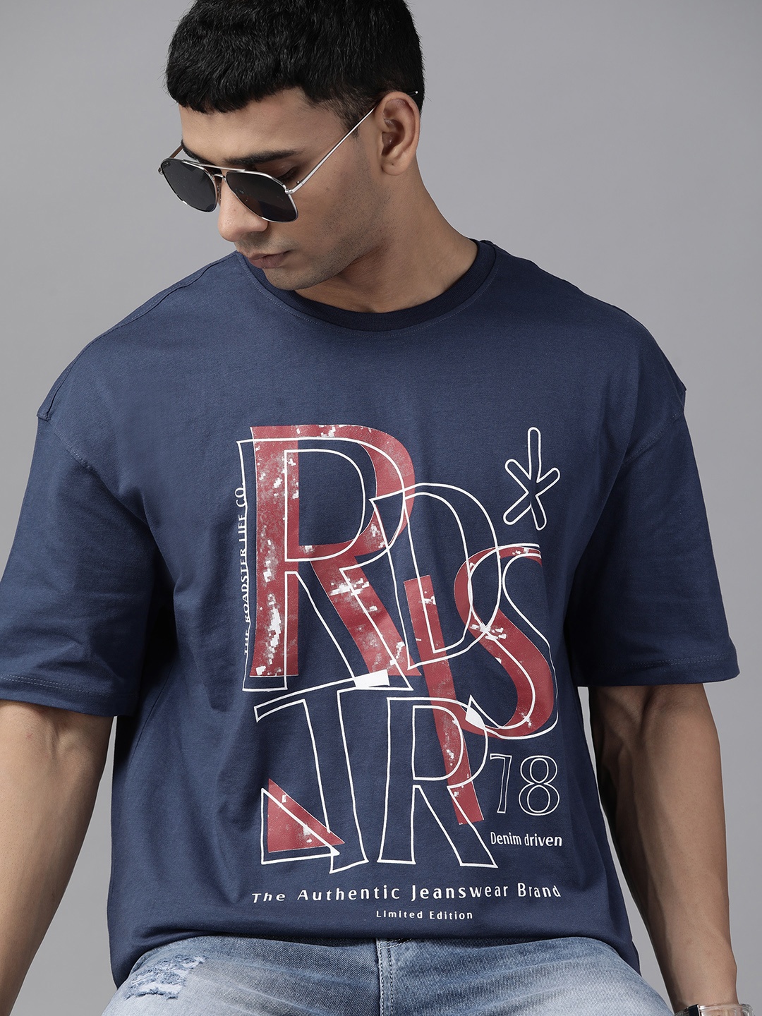 

Roadster Men Navy Blue & White Brand Logo Printed Pure Cotton T-shirt