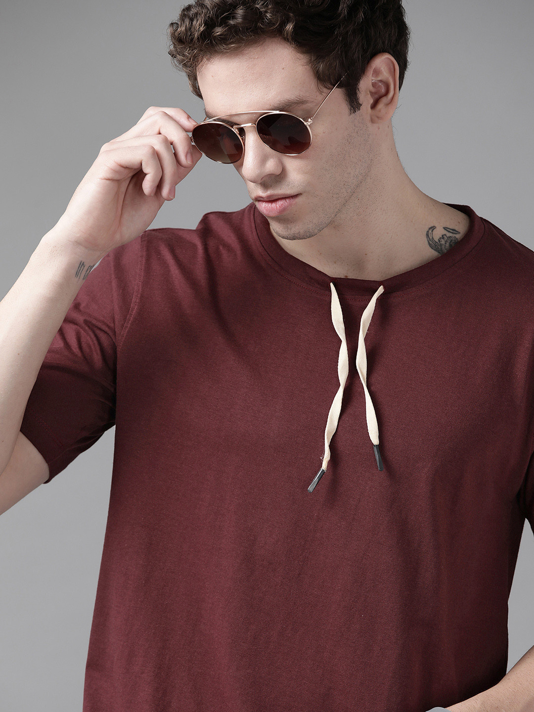 

Roadster Men Burgundy Solid Pure Cotton Boxy Fit T-shirt