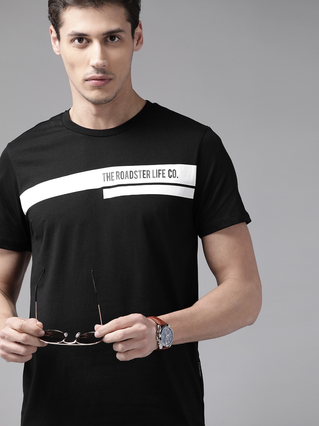 

The Roadster Lifestyle Co Men Black & White Pure Cotton Typography Printed T-shirt