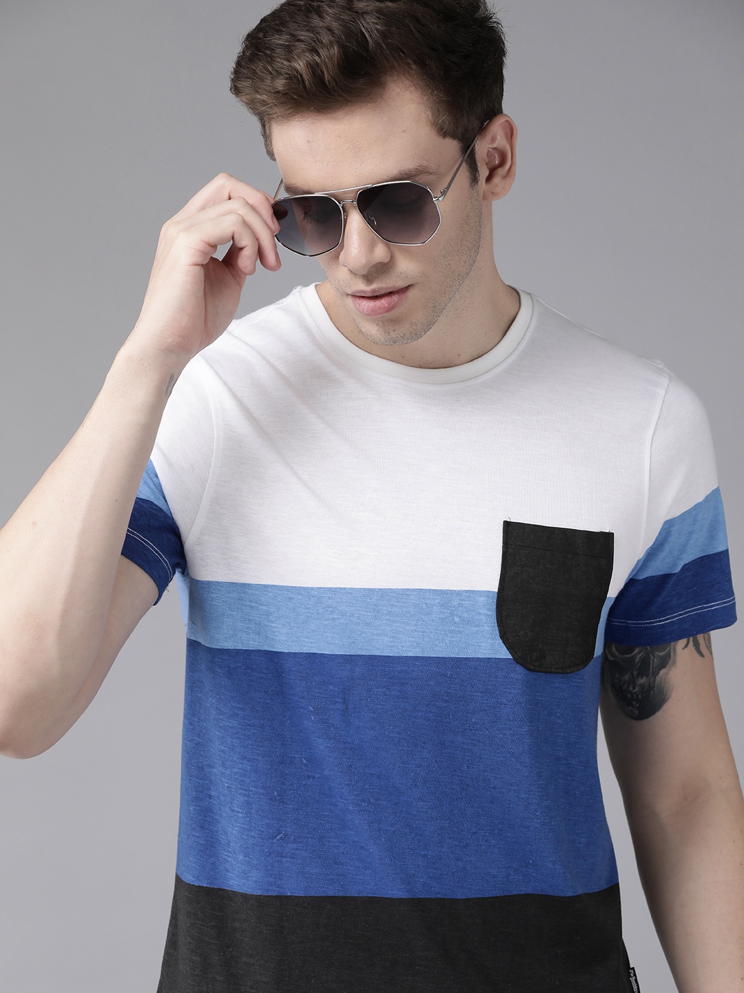 

Roadster Men White & Blue Colourblocked Pure Cotton T-shirt