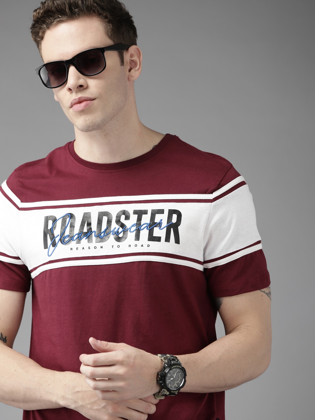 

Roadster Men Maroon & White Pure Cotton Brand Logo Printed T-shirt