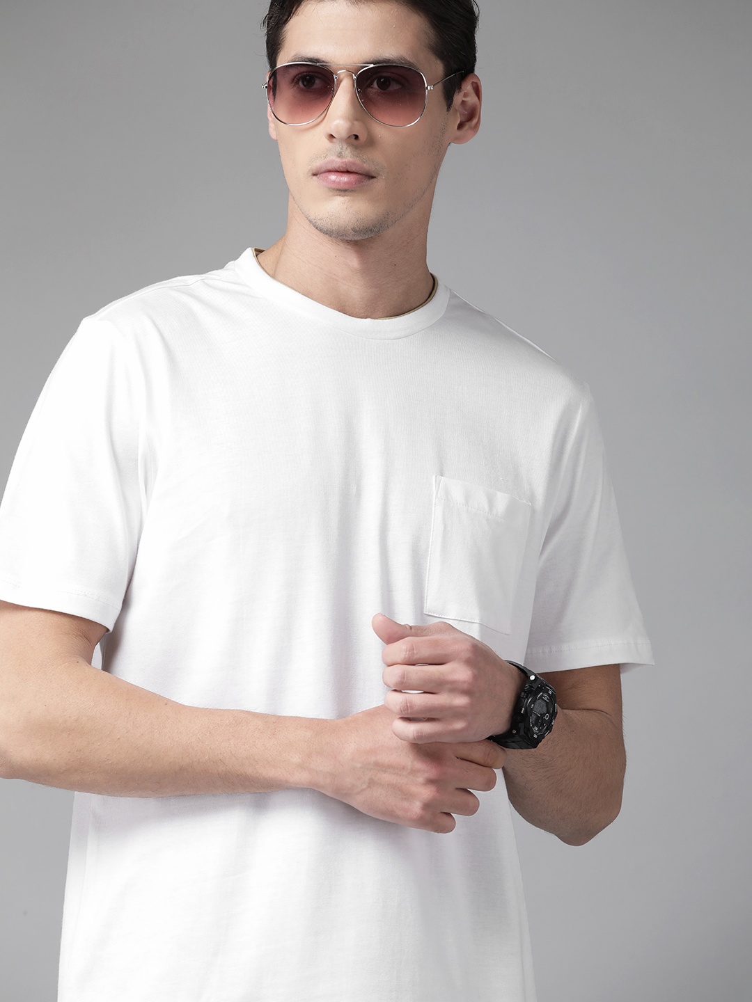 

The Roadster Lifestyle Co Men White Pure Cotton T-shirt