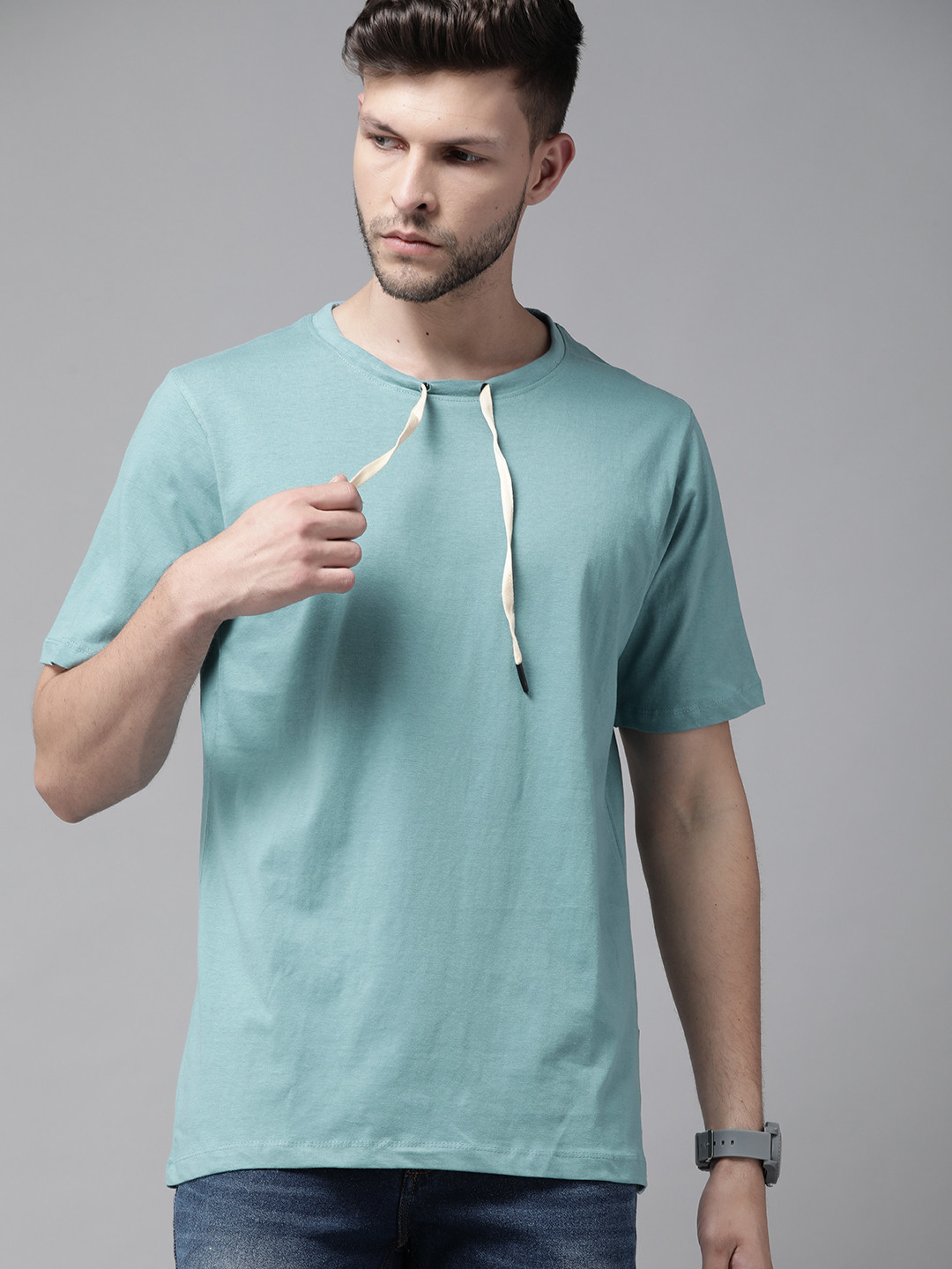 

Roadster Men Blue Solid Pure Cotton T-shirt