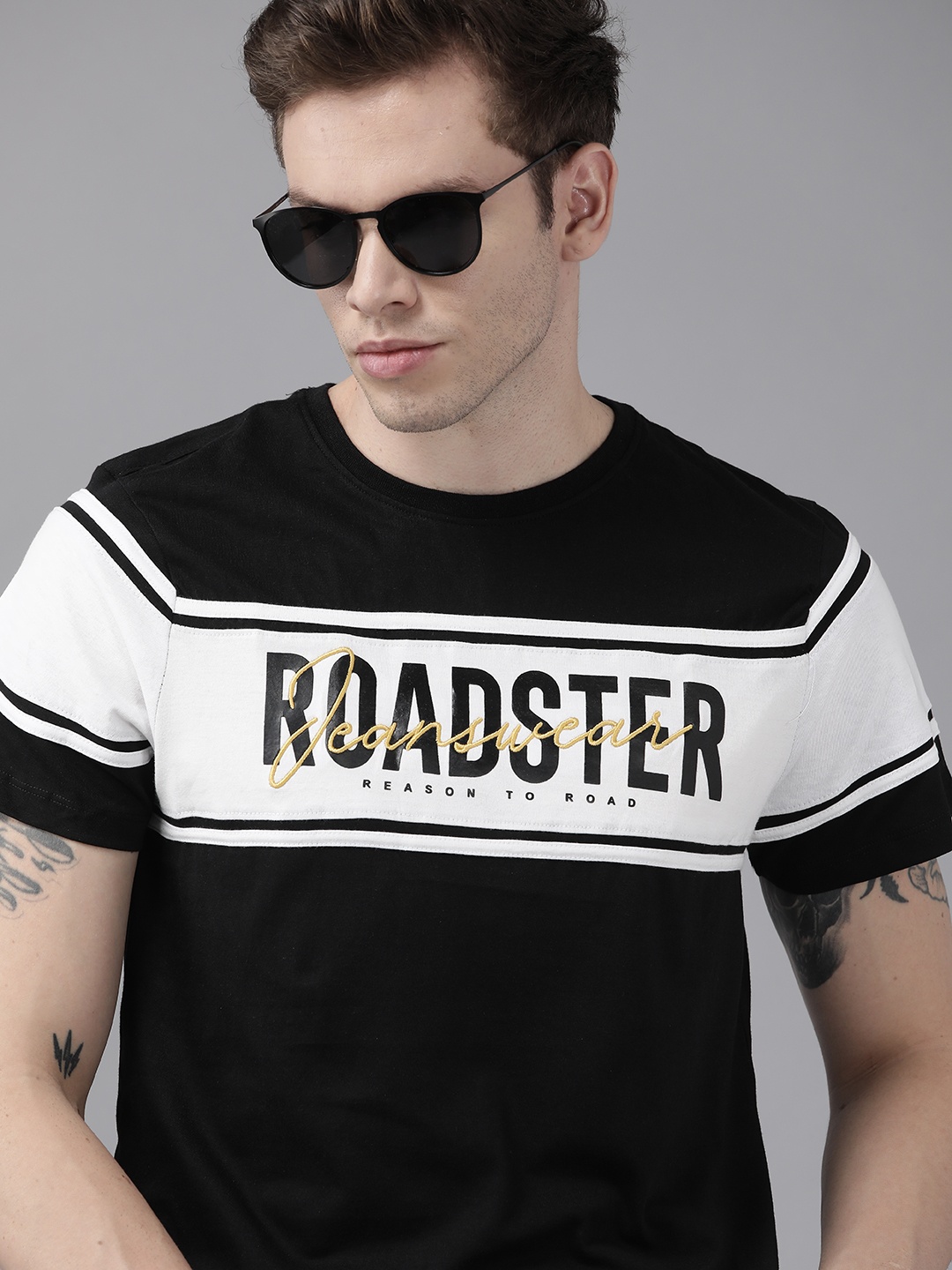 

Roadster Men Black & White Brand Logo Printed Pure Cotton T-shirt