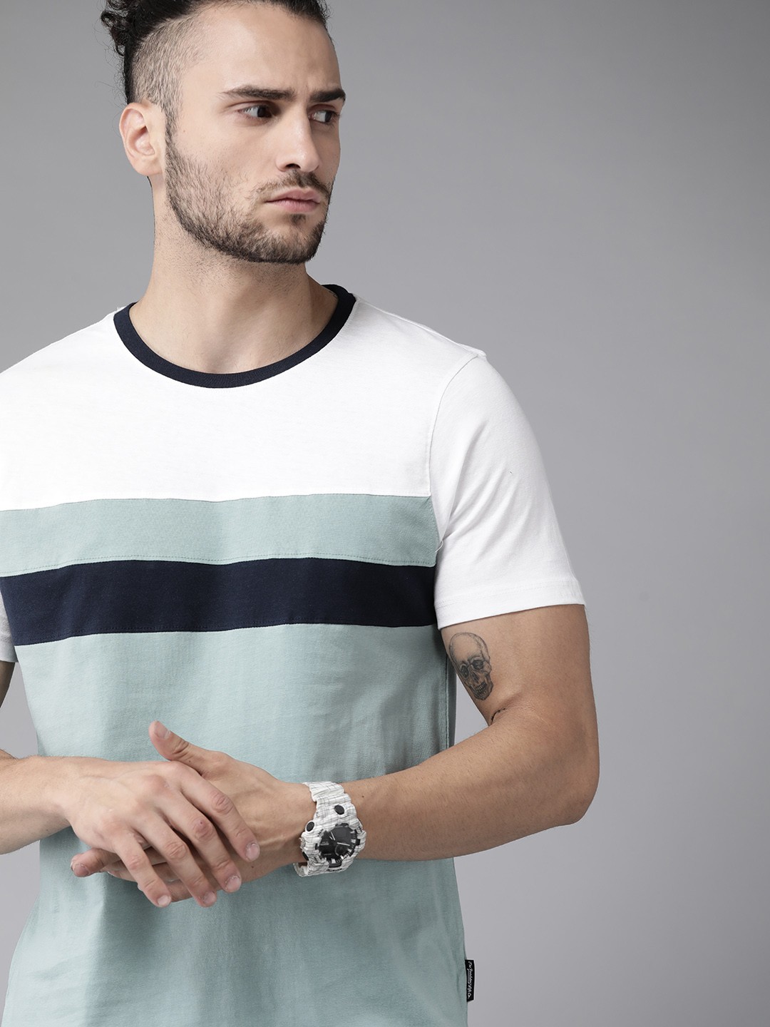 

Roadster Men Green & White Colourblocked Pure Cotton T-shirt