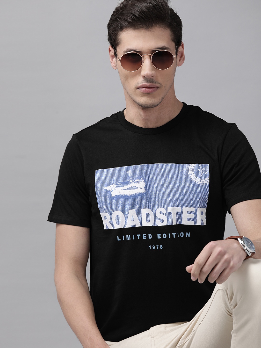

The Roadster Lifestyle Co Men Black & Blue Brand Logo Printed Cotton T-shirt