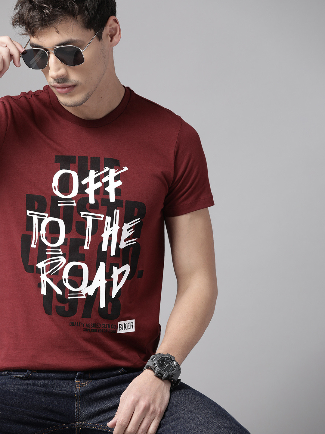 

The Roadster Lifestyle Co Men Maroon & White Pure Cotton Typography Printed T-shirt