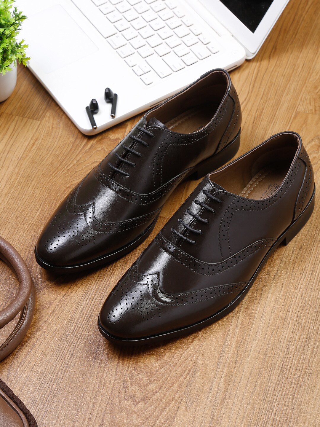 

MONKS & KNIGHTS Men Coffee Brown Leather Formal Brogues