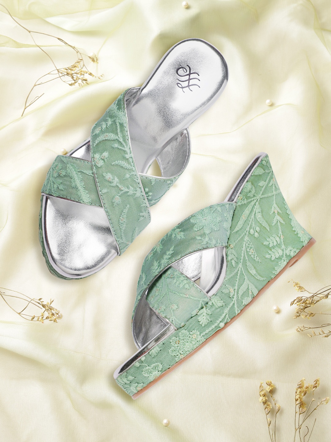 

House of Pataudi Mint Green Floral Embroidered and Sequin Embellished Wedge