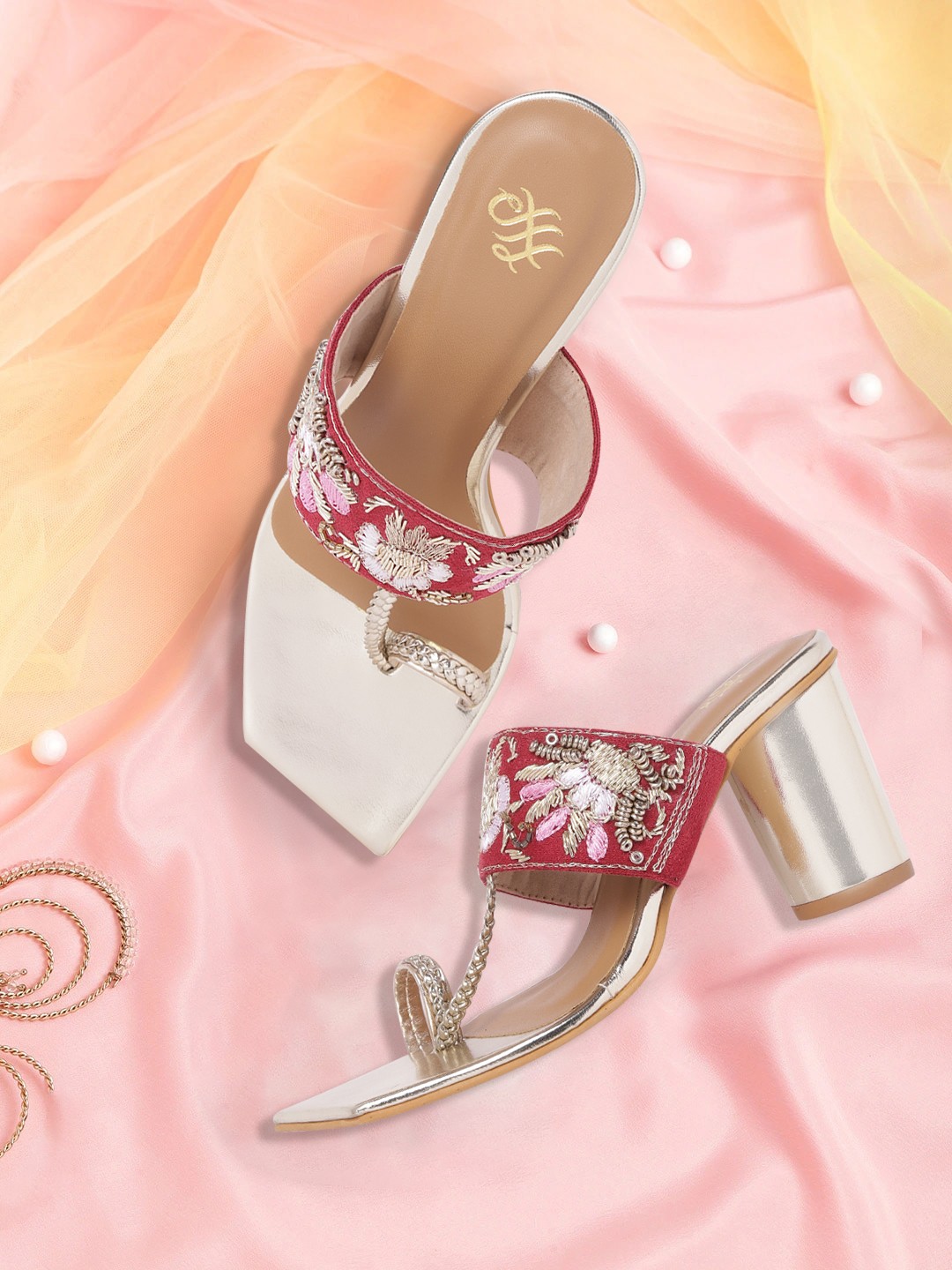 

House of Pataudi Maroon & Gold-Toned Embroidered Ethnic Block Heels