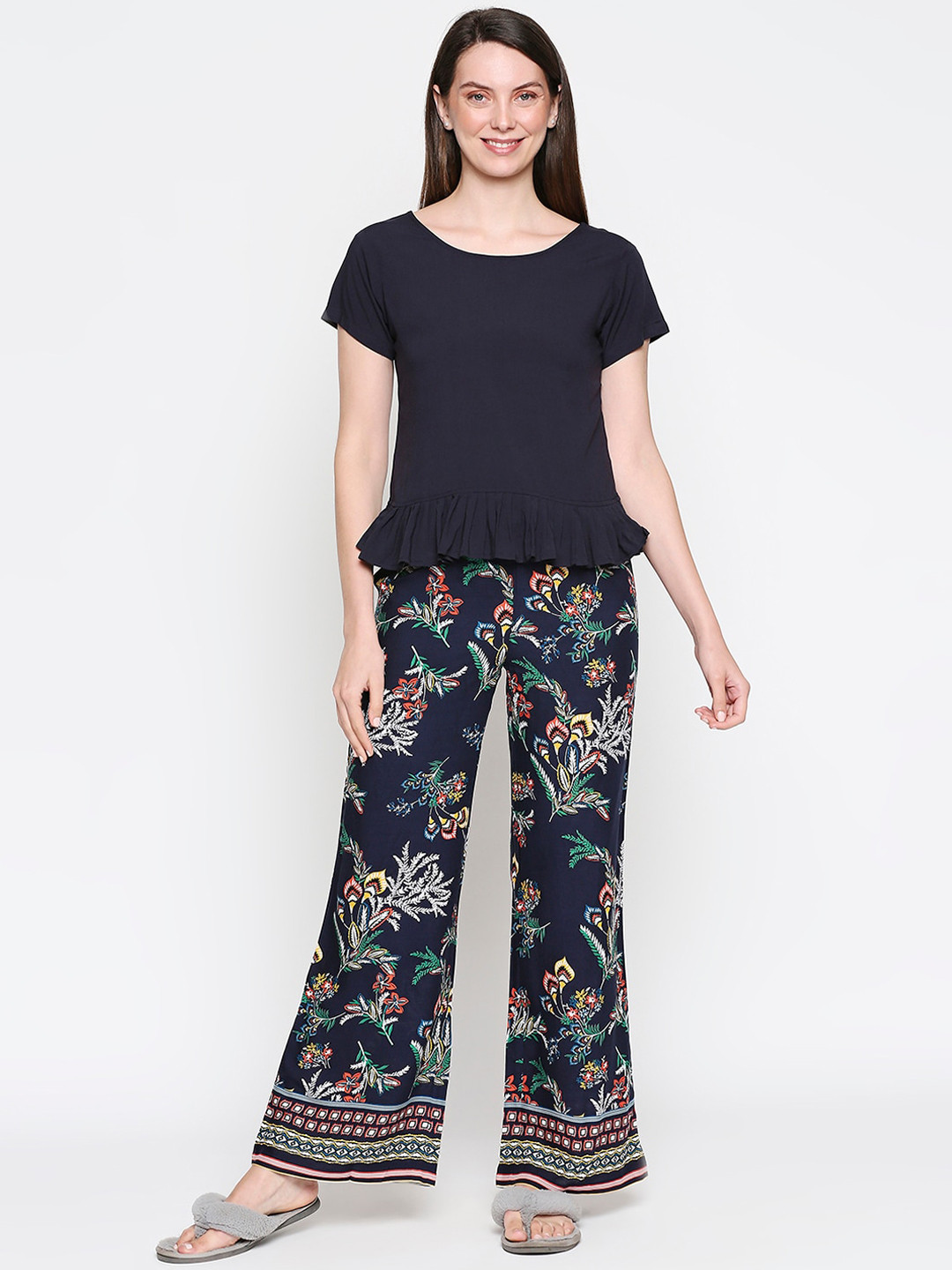 

inocenCia Women Navy Blue & Coral Floral Printed Night suit