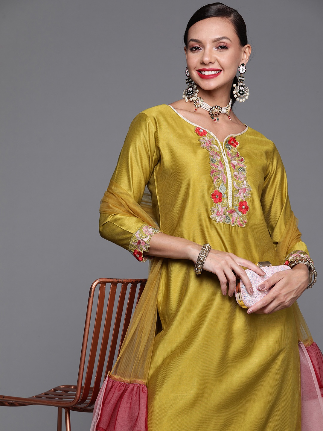 

Indo Era Women Olive Green Yoke Design Liva Kurta with Palazzos & With Dupatta