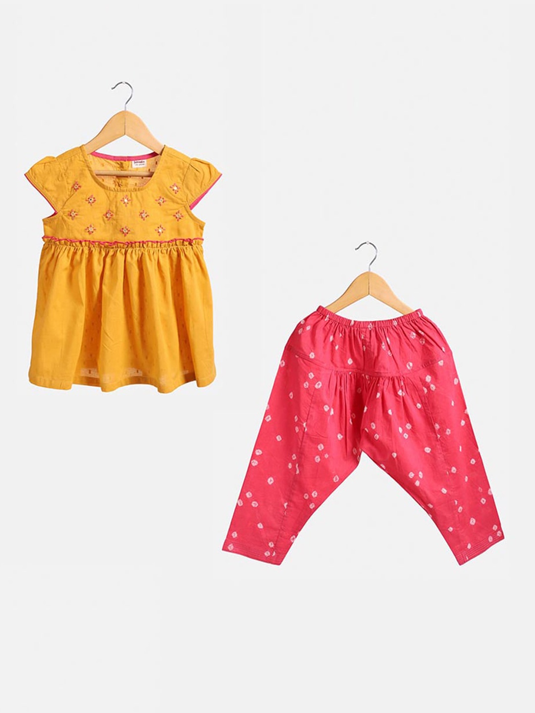 

Fabindia Kids Girls Pink & Yellow 2 Piece Bandhani Salwar Suit Set