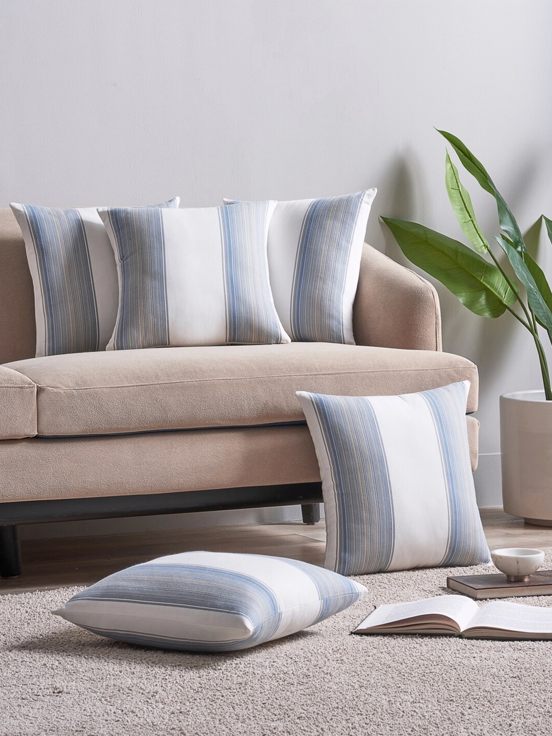 DDecor Grey & White Set of 5 Striped Square Cushion Covers