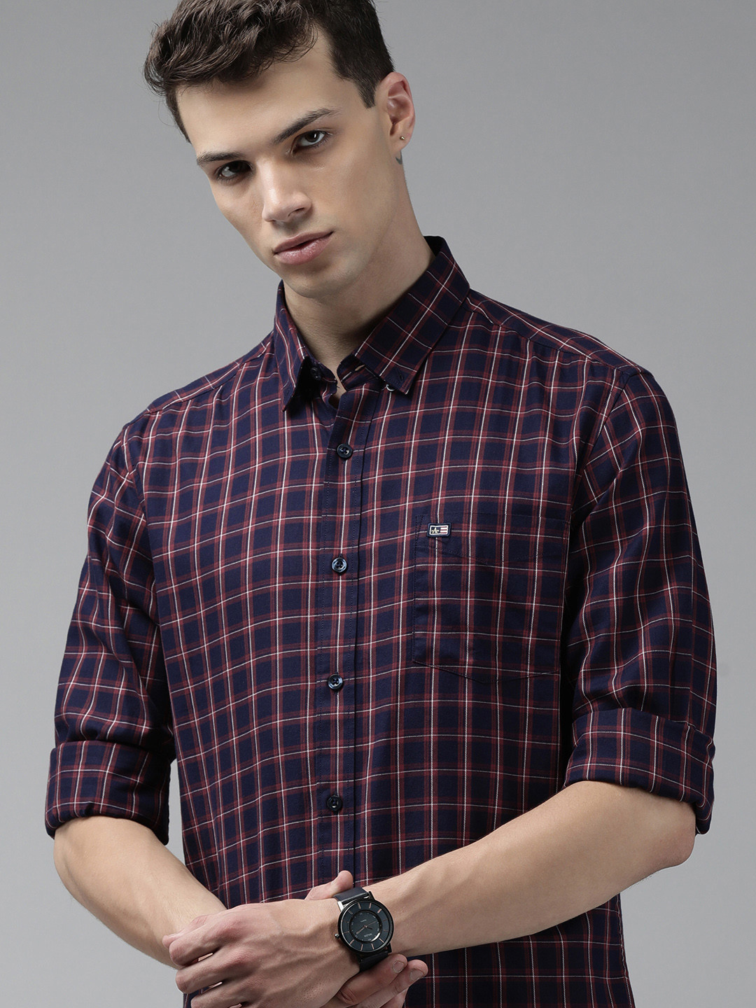 

Arrow Sport Men Navy Blue & Red Slim Fit Checked Pure Cotton Casual Shirt