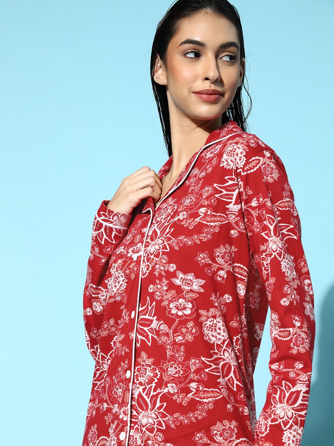 

Masha Women Red Floral Printed Nightsuit