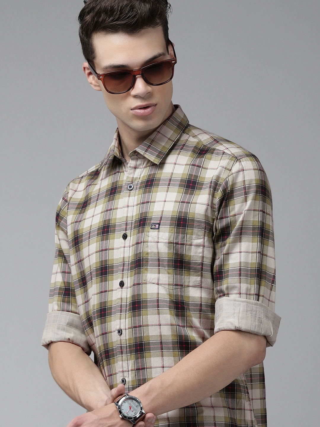 

Arrow Sport Men Green & White Slim Fit Checked Pure Cotton Casual Shirt