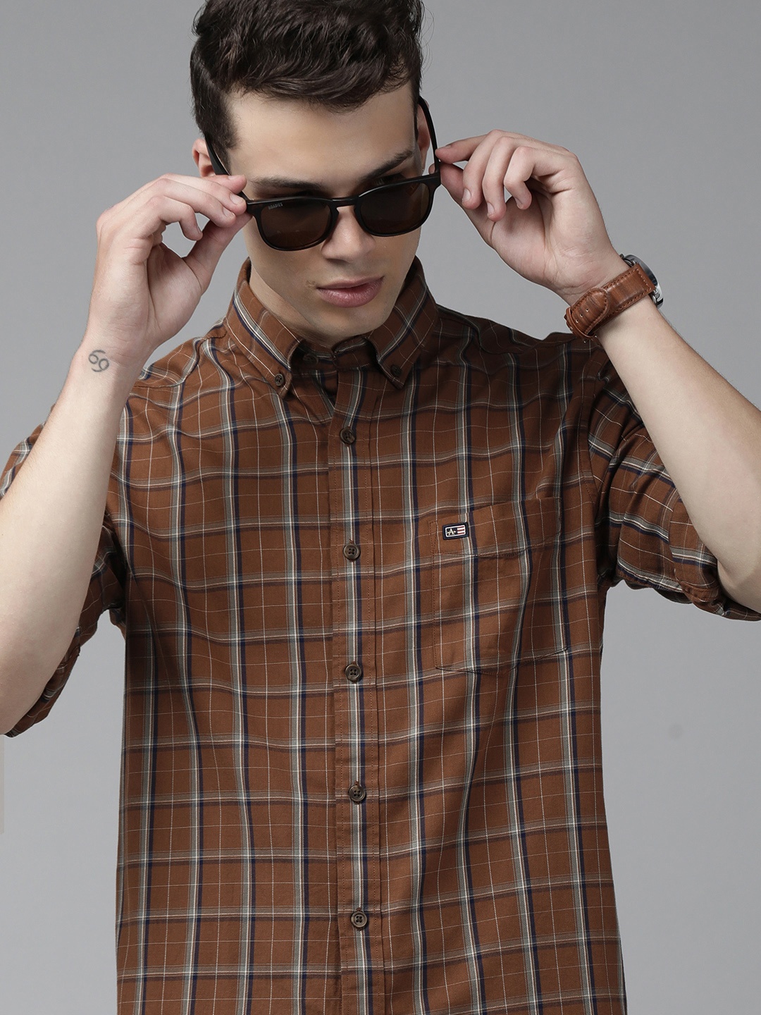 

Arrow Sport Men Brown Slim Fit Checked Pure Cotton Casual Shirt