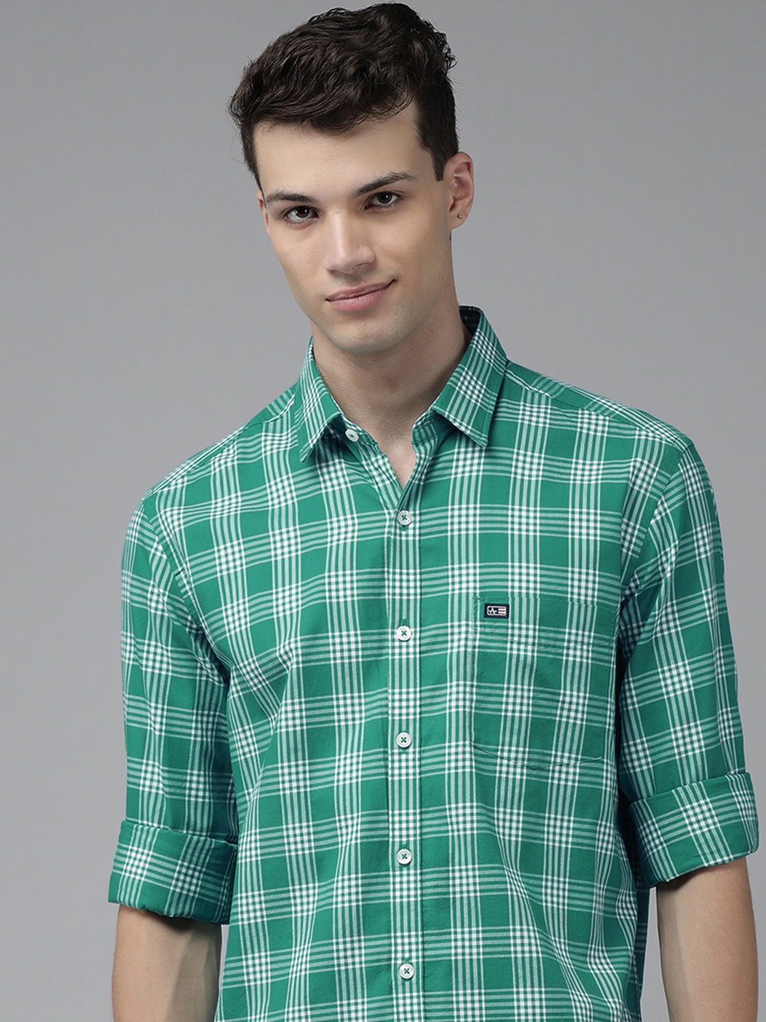 

Arrow Sport Men Green & White Slim Fit Checked Pure Cotton Casual Shirt