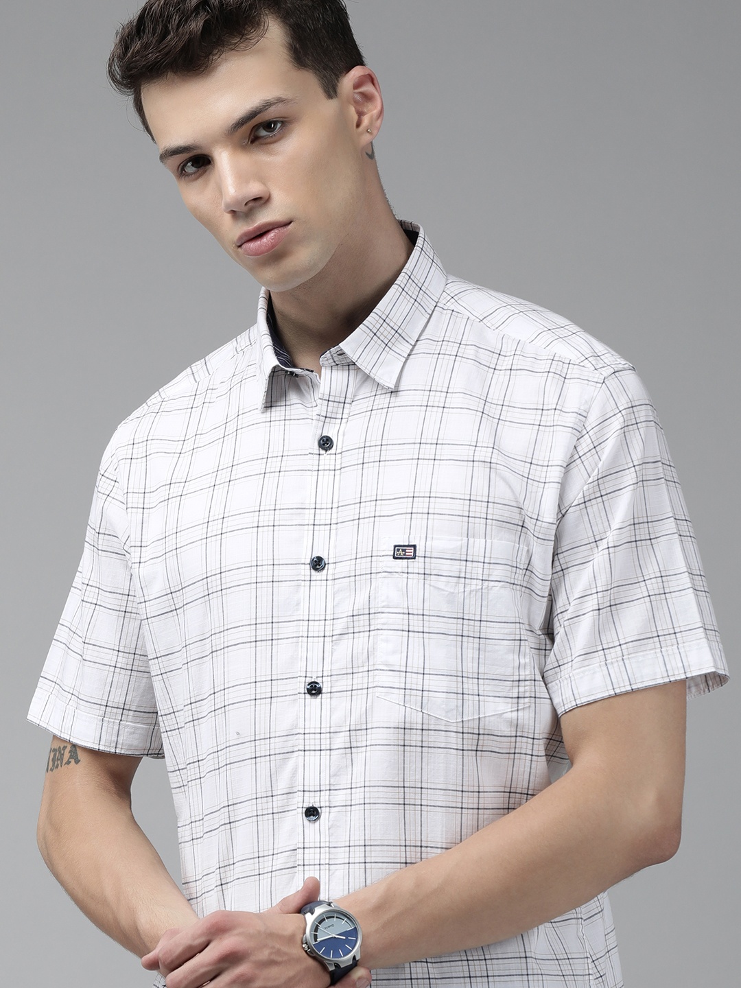 

Arrow Sport Men White Checked Pure Cotton Casual Shirt