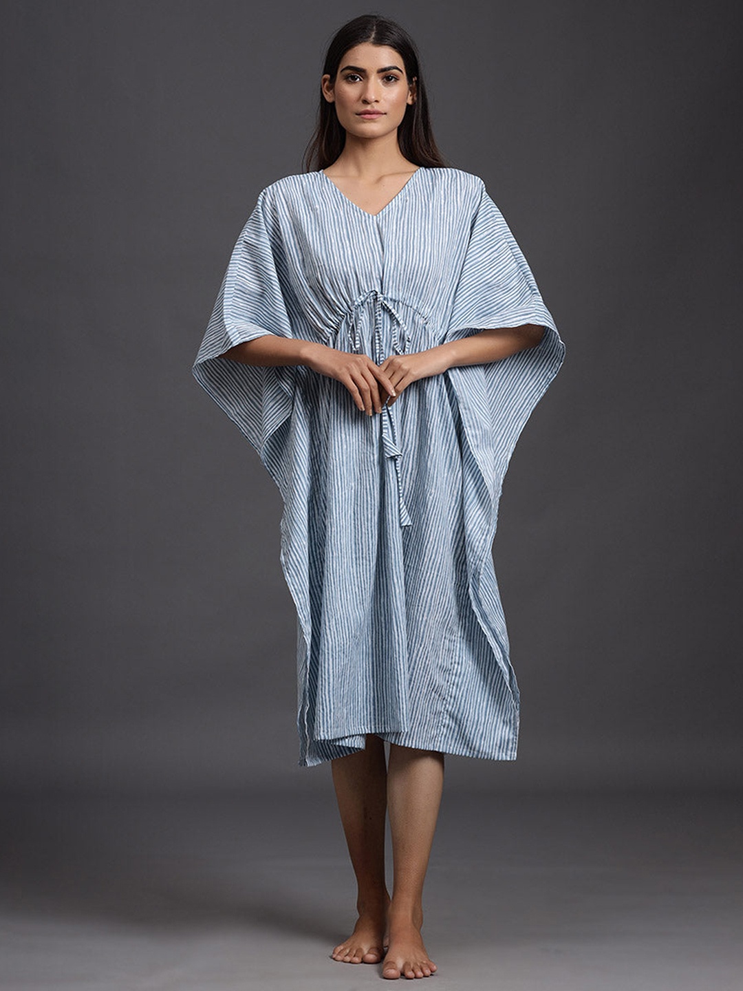 

JISORA Blue Striped Printed Nightdress