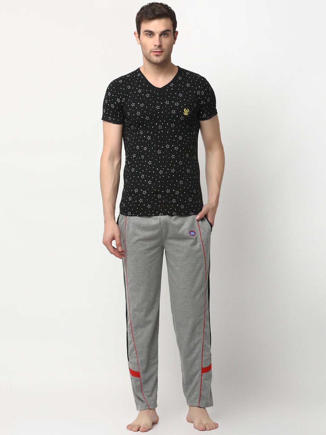 

VIMAL JONNEY Men Black & Grey Printed Night suit