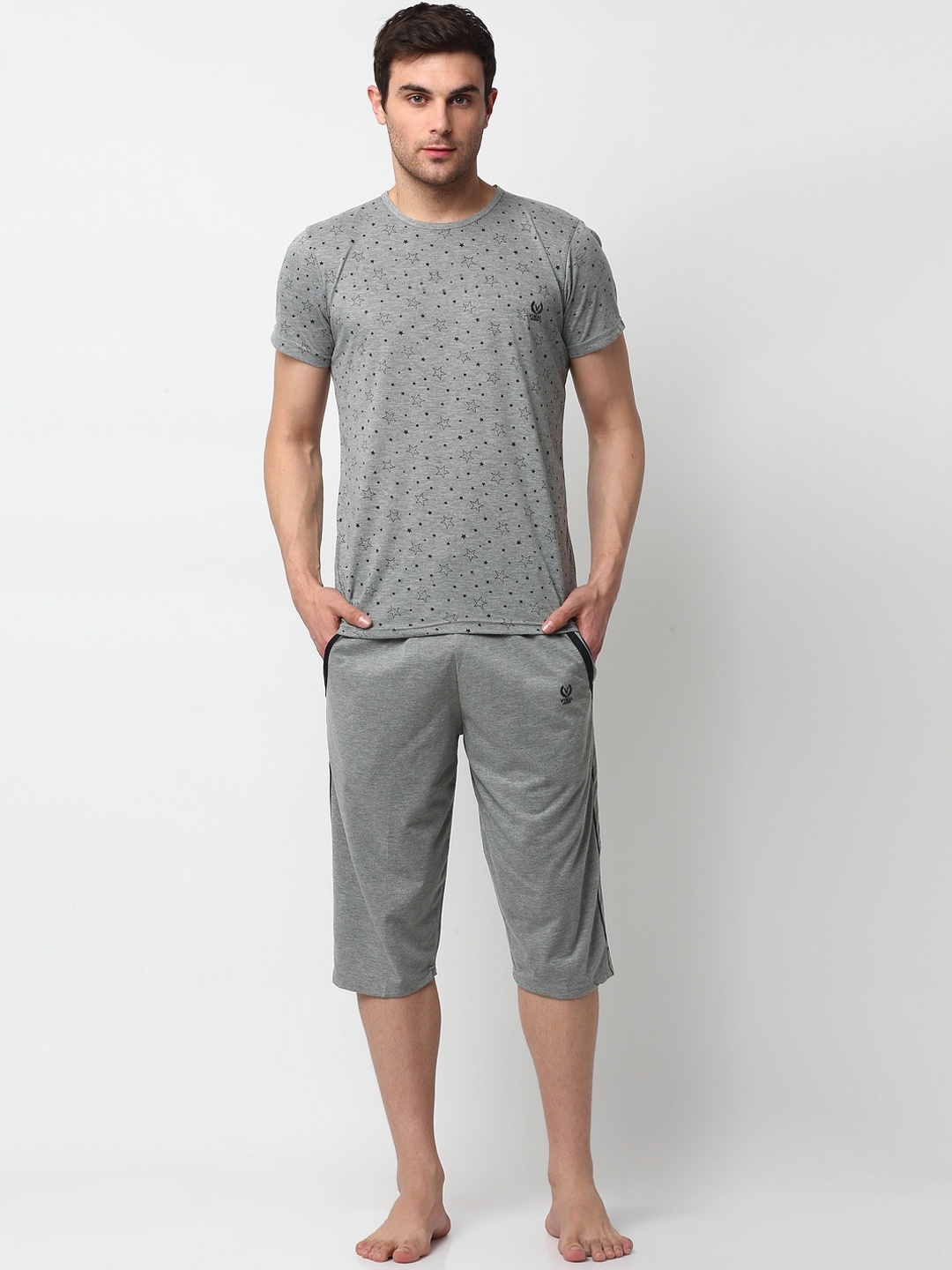 

VIMAL JONNEY Men Grey Printed Night suit