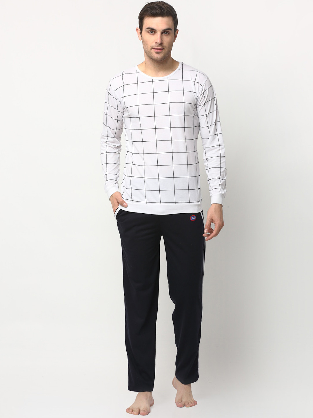 

MACK JONNEY Men White & Black Checked Track Suits, Navy blue