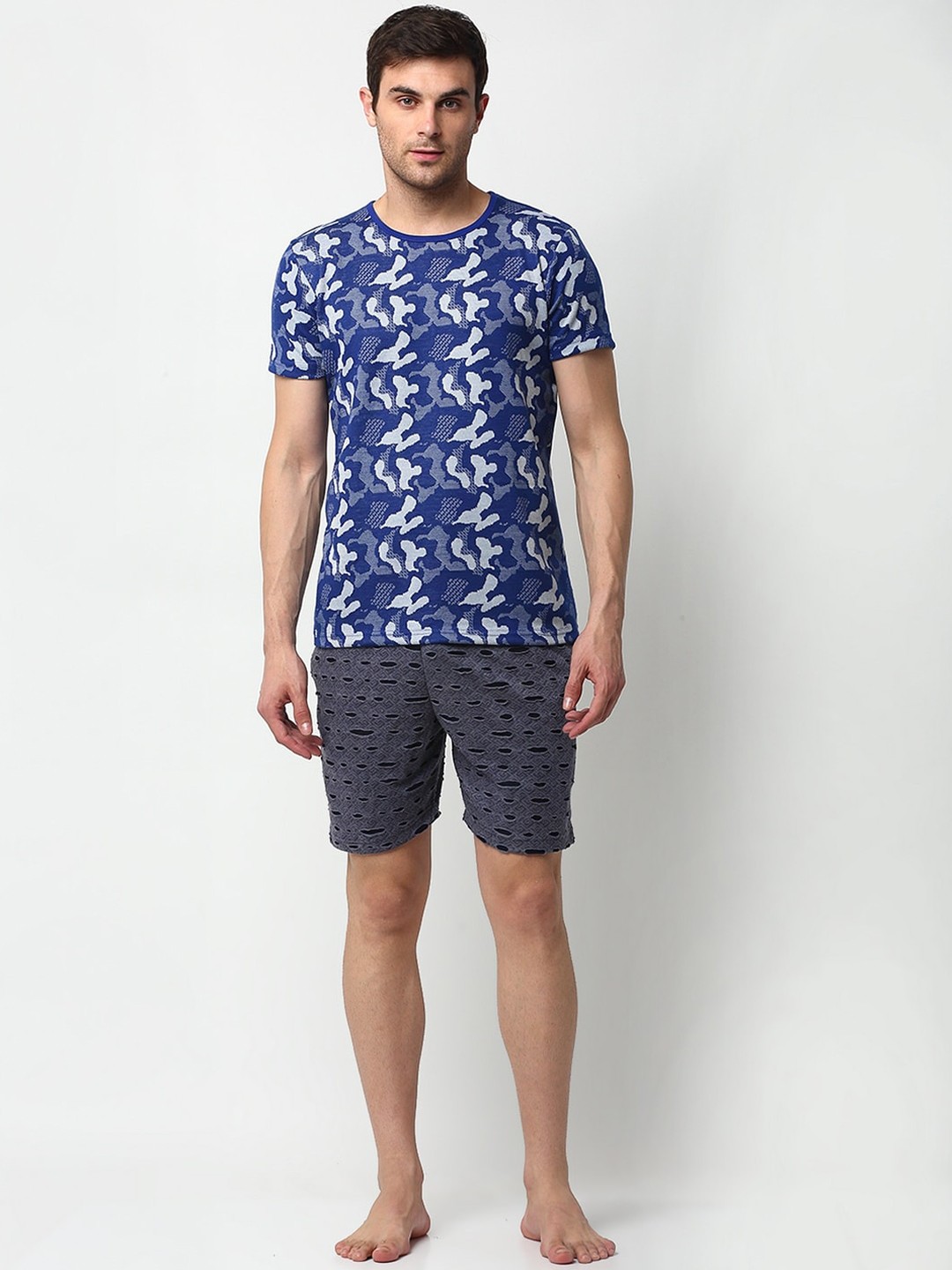 

VIMAL JONNEY Men Blue & Grey Printed Night Suit