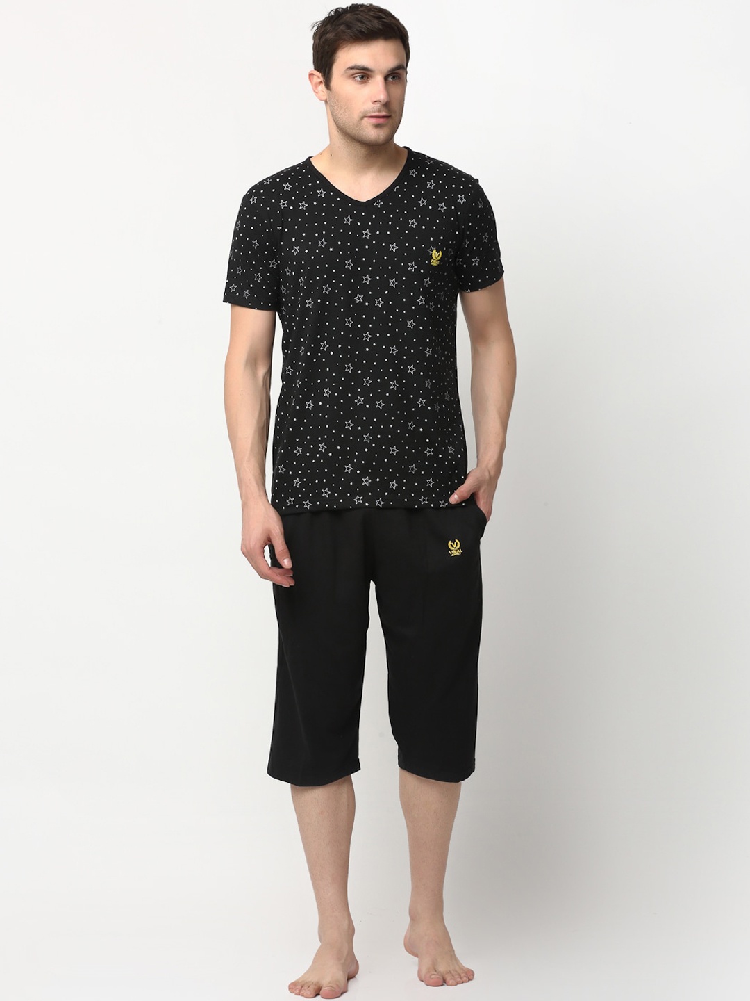 

VIMAL JONNEY Men Black Cotton Blend Night Suit