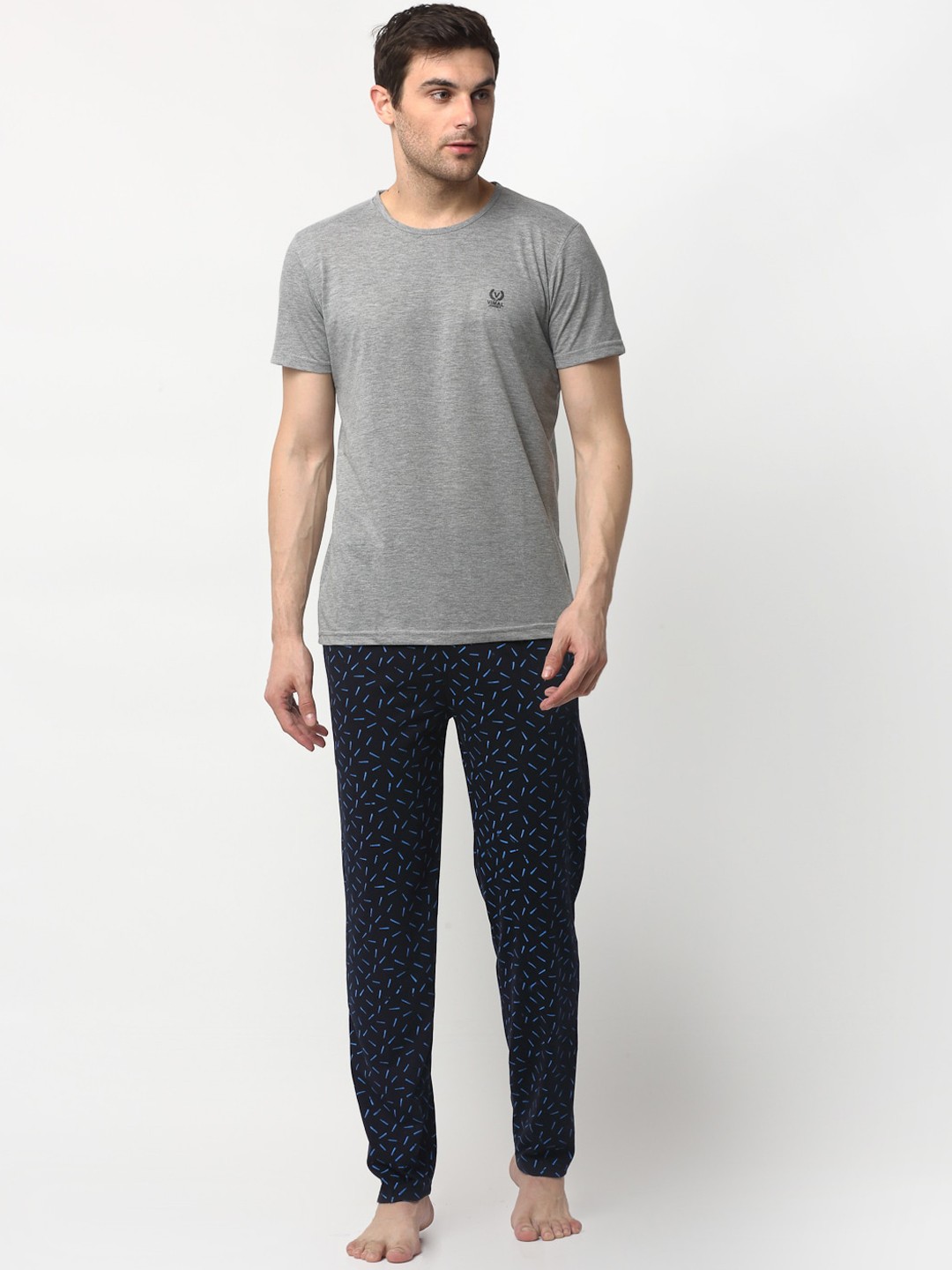 

VIMAL JONNEY Men Grey & Blue Night suit
