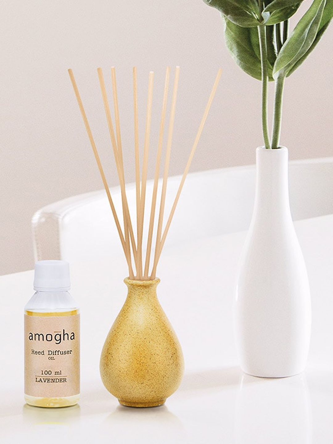 

IRIS Amogha Lavender Reed Diffuser Set, Yellow