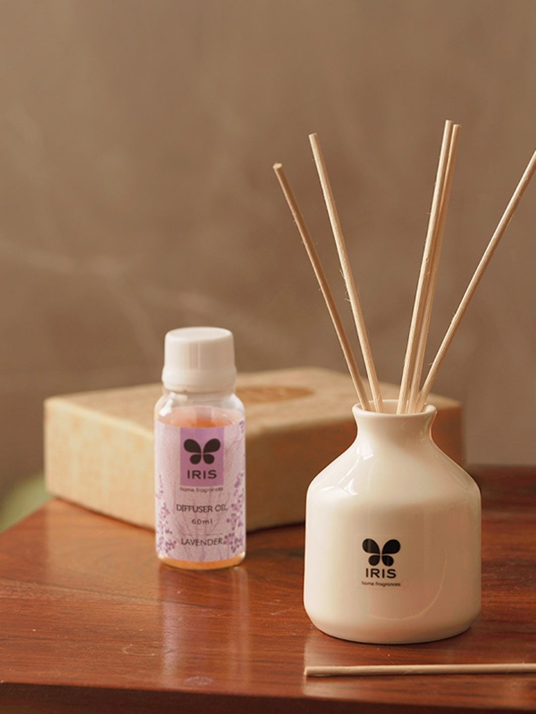 

Iris Purple Reed diffuser Set