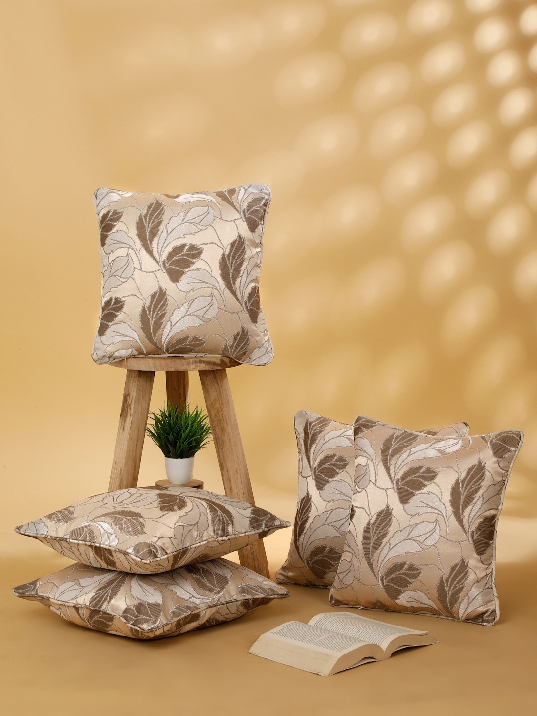 

ROSARA HOME Brown & Grey Set of 5 Square Cushion Covers