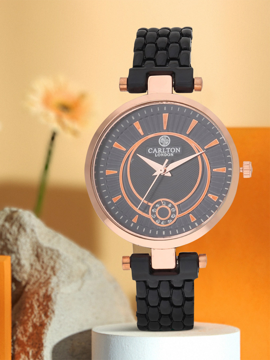 

Carlton London Women Black Embellished Dial & Black Stainless Steel Bracelet Style Straps Analogue Watch