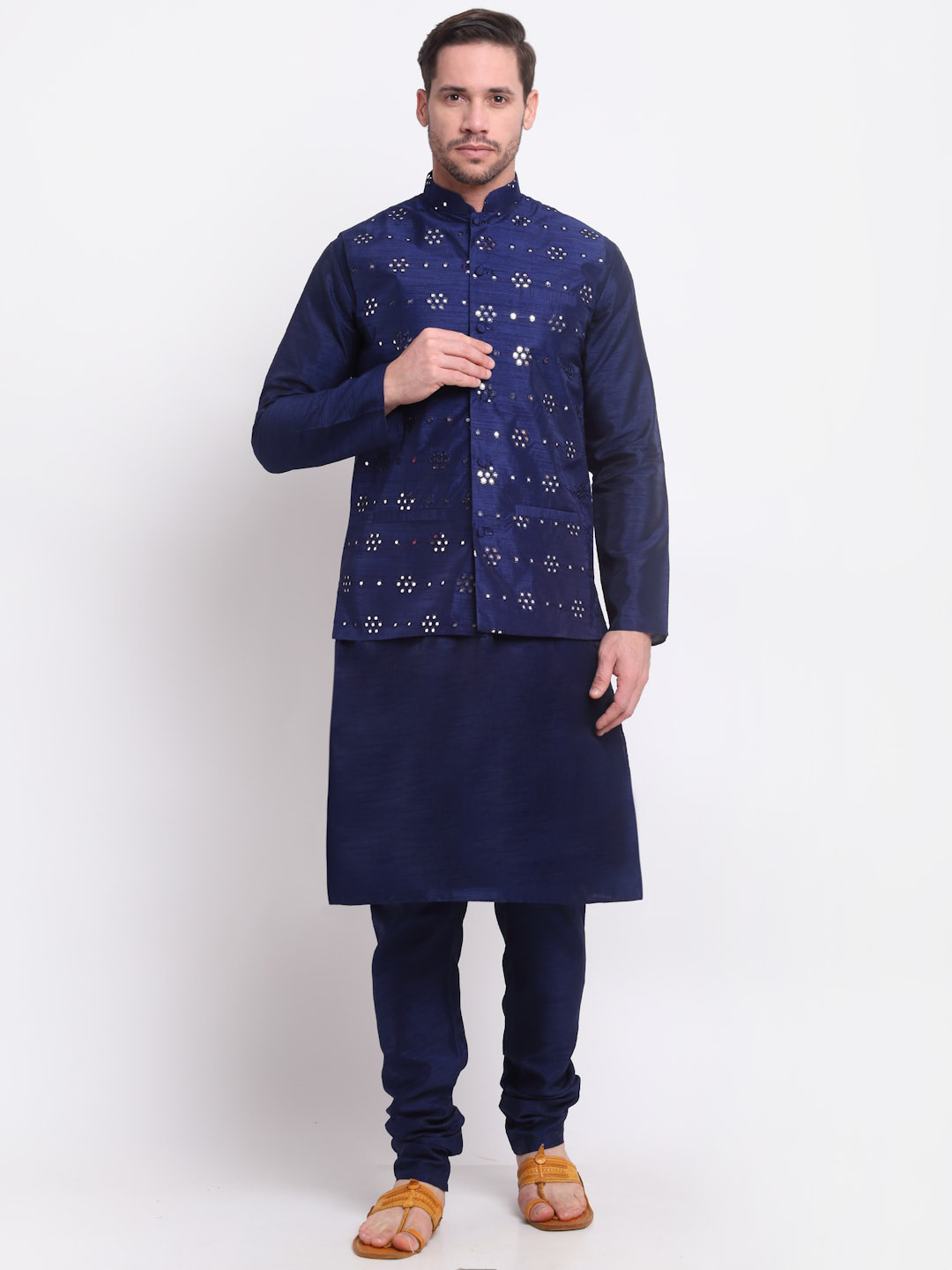 

KRAFT INDIA Men Navy Blue Kurta with Churidar and Jacket