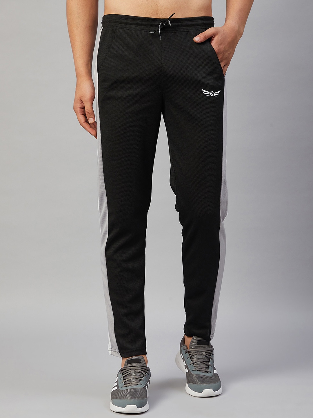 

CHROME & CORAL Men Black Colourblocked Track Pants